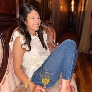 Meet your Posher, Lauren